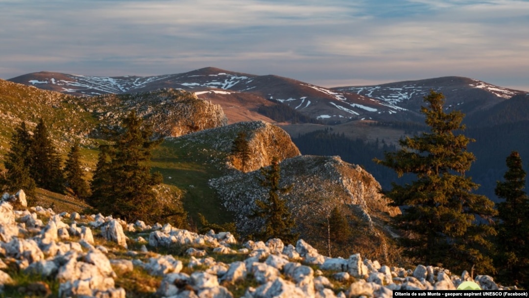 Geoparcul aspirant Oltenia de sub Munte ar fi putut intra în rețeaua UNESCO la finalul acestui an, spun reprezentanții Asociației Kogayon, care au inițiat proiectul.