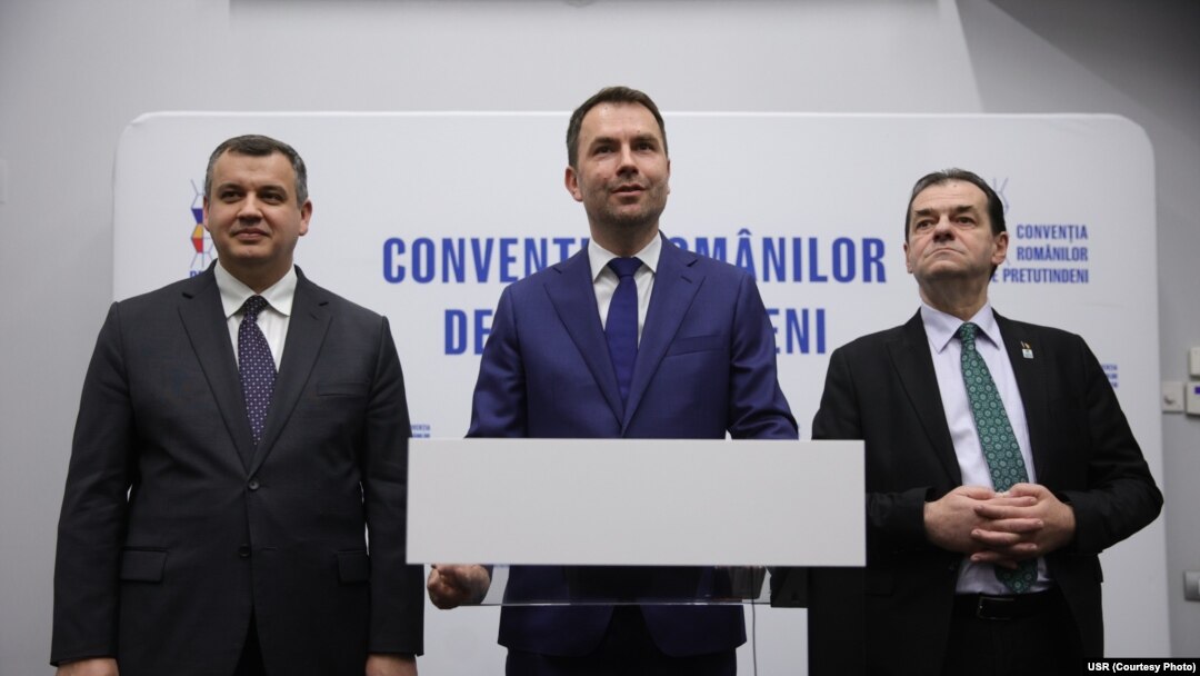 Cei trei lideri ai alianței Dreapta Unită, de la stânga la dreapta: Eugen Tomac (PMP), Cătălin Drulă (USR) și Ludovic Orban (Forța Dreptei).