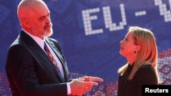 Premijer Albanije Edi Rama i premijerka Italije Giorgia Meloni na samitu EU-Zapadni Balkan u Tirani, 6. decembar 2022. 