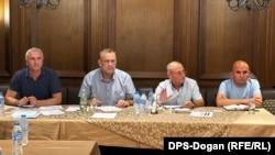  Снимка от съвещанието на Централното оперативно бюро, публикувана от пресцентъра на ДПС-Доган 