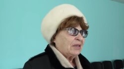 Tatjana Zsuravljova, Makkavejevo vezetője először nem akart katonai tiszteletadást a volt elítélteknek, de aztán meggondolta magát