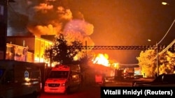 Zjarri i shkaktuar pas sulmeve ruse me dronë në Harkiv. 4 maj 2024. 