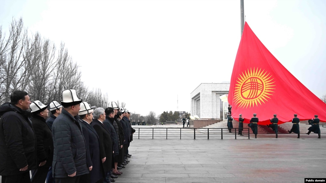 Кыргыз Республикасынын оңдоолор киргизилген мамлекеттик туусун илүү салтанаты. Бишкек шаары, 2024-жылдын 8-январы