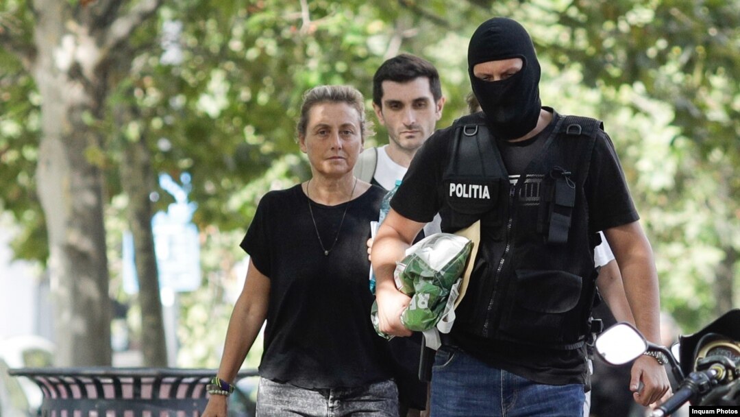 Miruna Pascu, mama lui Vlad Pascu, e acuzată ar fi încercat să șantajeze o martoră din procesul fiului ei.