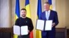 Preşedintele ucrainean Volodimir Zelenski și președintele româna Klaus Iohannis au semnat marți o declarație care pune bazele unui parteneriat strategic între cele două țări.