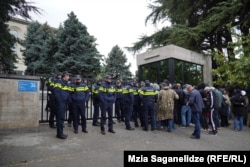 აქცია გარემოს დაცვის სამინისტროსთან რაჭის ტყეებზე ლიცენზიის გაუქმების მოთხოვნით