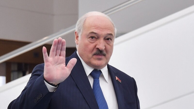 Lukașenko nu a apărut la sărbătorirea Zilei drapelului, stemei și imnului