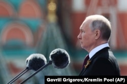 Putin delivers a speech in Moscow on May 9.