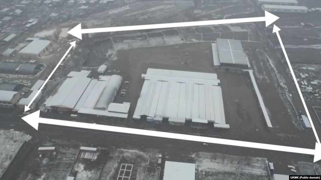 Өзгөн районундагы мамлекетке кайтарылган базар. УКМК тараткан сүрөт.