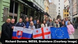 სლოვაკეთის სამოქალაქო საზოგადოების წარმომადგენლებმა საქართველოს ელჩს წერილით მიმართეს. 3 მაისი, 2024 წელი