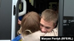 Депортований до Росії з Маріуполя українець Богдан Єрмохін повернувся в Україну 19 листопада. Це сталося в день його 18-річчя