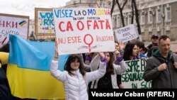 Marș feminist la Chișinău | Femeile între pace și război