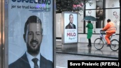 Posterët e presidentit aktual malazez, Millo Gjukanoviq (djathtas) dhe kandidatit tjetër për president, Jakov Millatoviq.