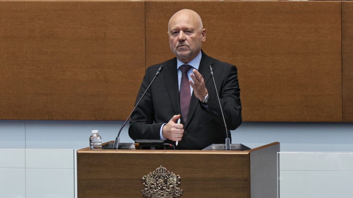 Парламентът одобри предоставянето на допълнителна военна помощ на Украйна -