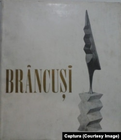 Coperta catalogului retrospectivei Brâncuși din 1970 de la Muzeul de Artă al RSR.