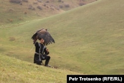 A hunter and his eagle.