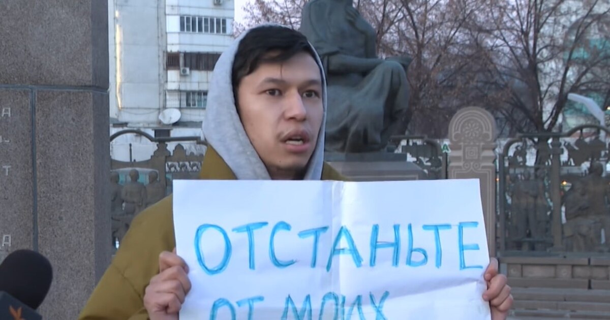 Орыстар желіде қамалып жатыр Орыстар желіде қамалып жатыр