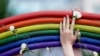 ТВ-сервисы в России оштрафовали на 50 млн рублей за демонстрацию ЛГБТ+