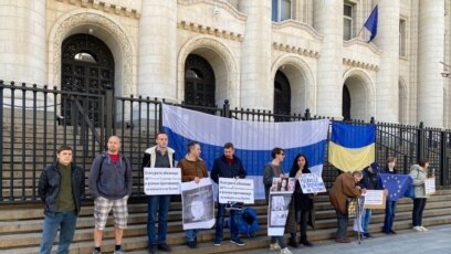Протест срещу отхвърлянето на молбите за убежище в България на