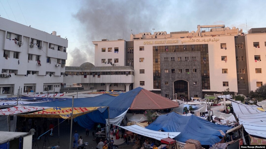 Incinta spitalului Al-Shifa din orașul Gaza, 8 noiembrie 2023.