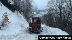 ცხინვალის რეგიონის მაღალმთიან სოფელ კოზისკენ მიმავალი გზა
