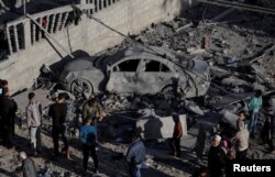 Prizor nakon izraelskog napada u Kan Junisu, na jugu Pojasa Gaze, 9. decembra