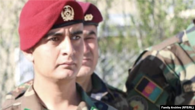 Мохамад Ариaнпур по времето, в което служи в армията на Афганистан.