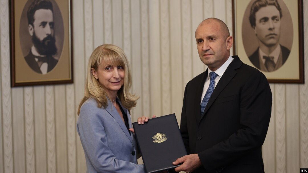 Vicepreședinta Curții de Conturi, Gorița Gruncearova-Kojareva, a fost numită vineri premier interimar de președintele bulgar Rumen Radev până la alegerile anticipate din 20 octombrie. 