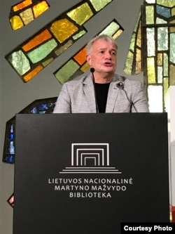 Андрей Шарый на выступлении в Национальной библиотеке Литвы. Вильнюс, 19 сентября 2023 года