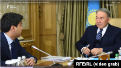 Куандык Бишимбаев мурдагы президент Нурсултан Назарбаевдин кабыл алуусунда. (архивдик сүрөт)