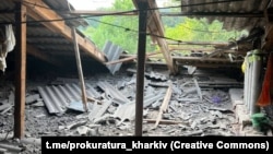 Наслідки одного з попередніх ударів РФ по Богодухову, фото ілюстративне