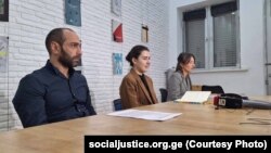 ზურაბ კოპლატაძე „სოციალური სამართლიანობის ცენტრის" წარმომადგენლებთან ერთად გამართულ პრესკონფერენციაზე 