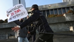 Azərbaycan bircə Rusiya və Belarusdan geri qalır