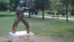Bruce Lee Statue Heist In Mostar Has Bosnians Scratching Their Heads