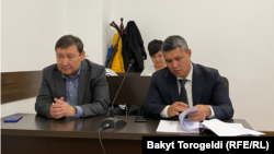 Адвокаттар Акмат Алагушев жана Нурбек Сыдыков. 9-ноябрь, 2023-жыл.