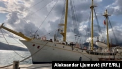 Školski brod Jadran, usidren na tivatskoj rivi Pine, 31. avgust 2023.