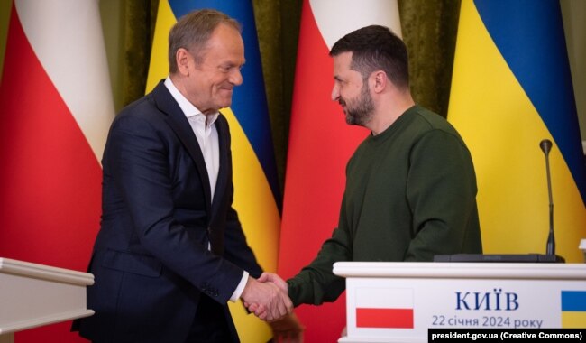 Президент України Володимир Зеленський і прем’єр-міністр Польщі Дональд Туск (ліворуч). Київ, 22 січня 2024 року