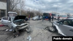 Armenia - The scene of a car accident in Yerevan, March 31, 2023.