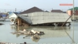 Город после паводков: в Кульсары жители записали обращение к Токаеву