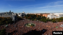 Vlasti su procijenile da je na protestu oko 170.000 građana. Madrid, 18. 11. 2023.