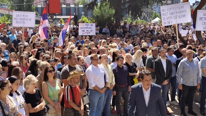 Kosovo Serbs Protest In North Mitrovica Against Opening Of Main Bridge