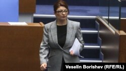 Председателката на парламентарната група на ГЕРБ-СДС Десислава Атанасова