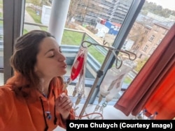 Біженка в Німеччині Орина Чубич пережила трансплантацію кісткового мозку