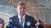 Premierul Ciolacu a discutat miercuri cu președinta Consiliului Județean Botoșani despre demiterea directorului Spitalului Județean. La scurt timp, directorul Angel Iulian Călin a fost demis.