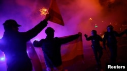  По време на митингите против проектите за прошка във вторник в Мадрид се стигна до конфликти с полицията. 