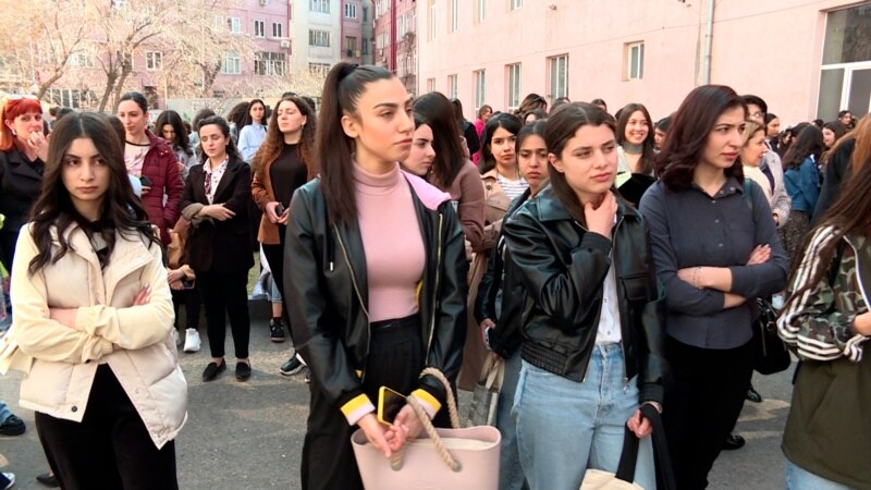 Students Protest Ouster Of Armenian University Chief