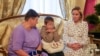 Уполномоченная по правам ребёнка в России Мария Львова-Белова (справа) в Катаре, 24 апреля 2024 года