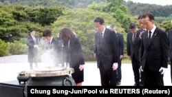 იაპონიის პრემიერ-მინისტრი ფუმიო კიშიდა სამხრეთ კორეის პრეზიდენტს, იუნ სოკ იოლს ესტუმრა. 7 მაისი, 2023 წელი