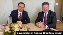 Albin Kurti, premijer Kosova sa Miroslavom Lajčakom, specijalnim predstavnikom EU, 28. april 2023. 