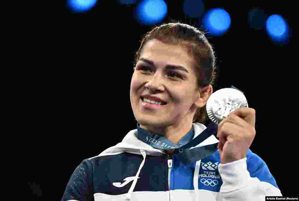 Anastasia Nichita, în vârstă de 25 de ani, a câștigat medalia de argint la Jocurile Olimpice de la Paris&nbsp;în categoria de greutate 57 kg. Este prima sa medalie olimpică și prima medalie de argint pentru R. Moldova obținută de un sportiv la această ediție a JO.&nbsp; Anterior, Nichita a participat la JO 2020 de la Tokio, unde a ocupat locul șapte.